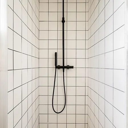 Dans Maison Individuelle, Piscine Apartment